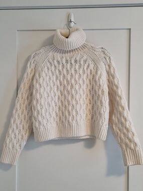 H&M Cream Cable Knit Turtleneck Sweater